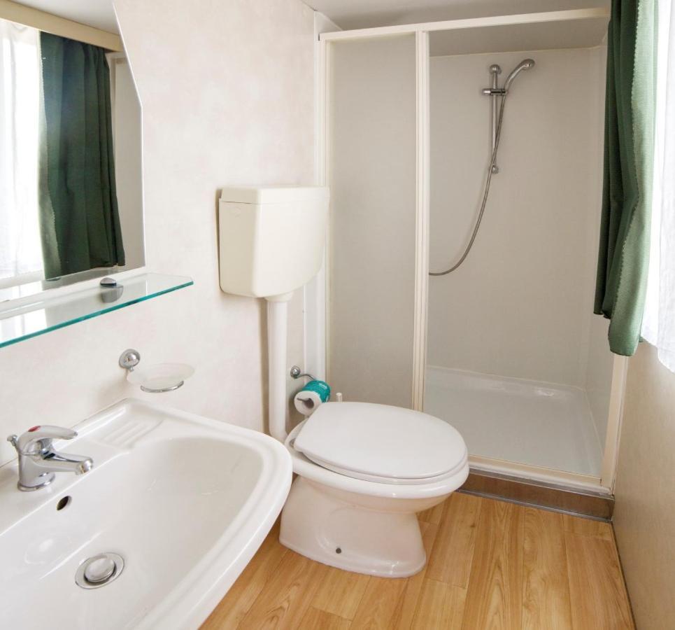Sereno Camping Holiday Moniga del Garda Eksteriør bilde